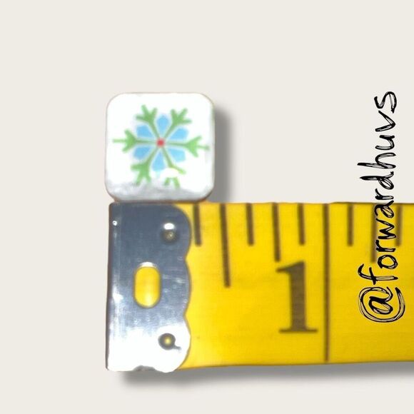 Bundle Sale 3 for $15 | Snowflake Design Plastic Earrings - Picture 6 of 7